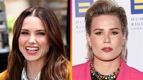 sophia bush girlfriend|Sophia Bush Addresses Ashlyn Harris Engagement Rumors .